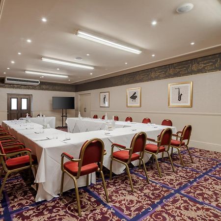 Reigate Manor Hotel Exterior photo