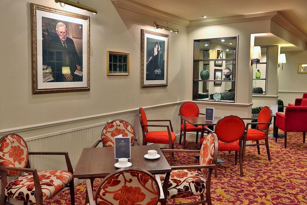 Reigate Manor Hotel Exterior photo