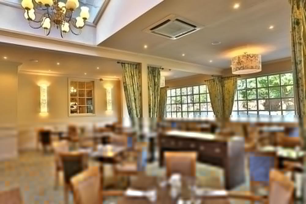 Reigate Manor Hotel Exterior photo