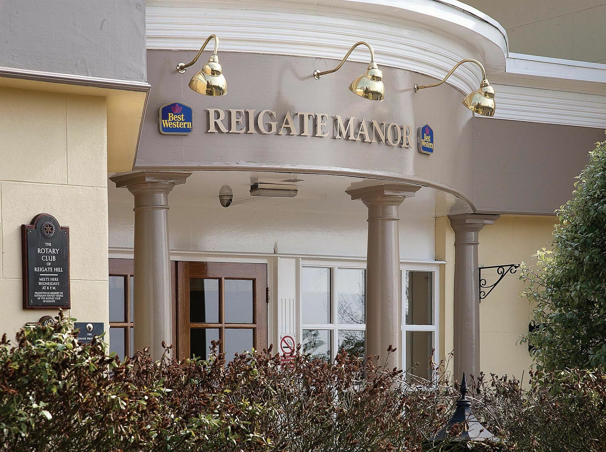 Reigate Manor Hotel Exterior photo